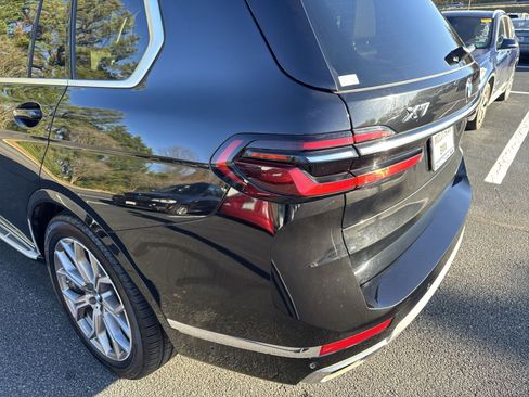 Used 2023 BMW X7 xDrive40i w/ Premium Package image 27