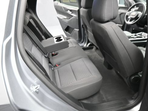 Used 2026 Chevrolet Equinox LT FWD image 18
