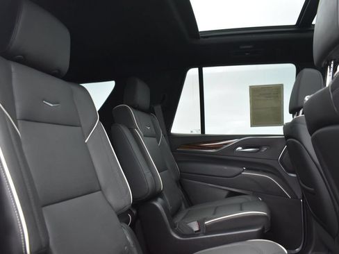 Used 2024 Cadillac Escalade Premium Luxury w/ LPO, Floor Liner Package AWD/4WD image 38