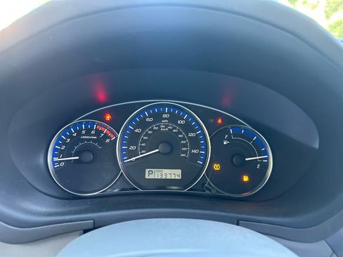 Used 2010 Subaru Forester 2.5X Limited AWD/4WD image 16