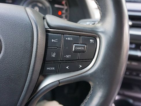 Used 2021 Lexus UX 250h w/ Premium Package AWD/4WD image 9