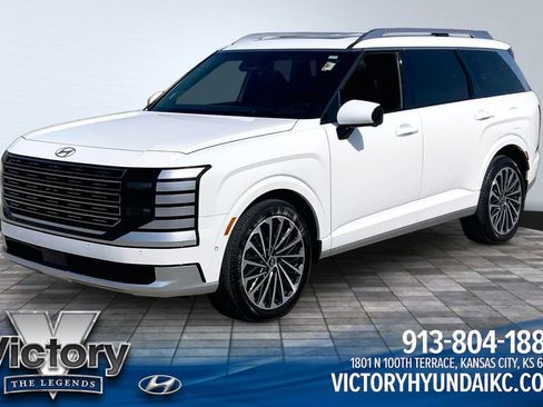 Used 2026 Hyundai Palisade Calligraphy image 1