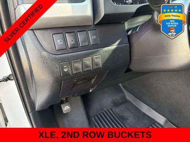 Used 2019 Toyota Highlander XLE FWD image 19
