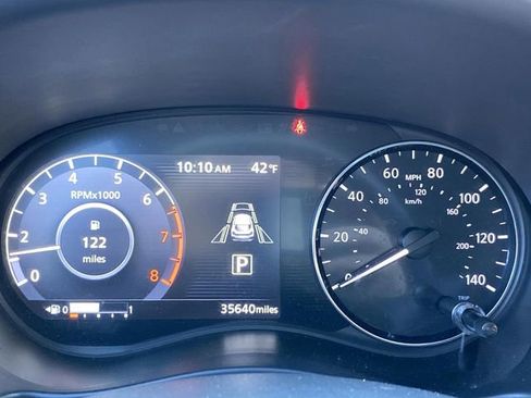 Used 2023 Nissan Kicks SR w/ SR Premium Package image 16