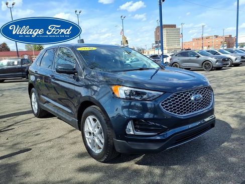 Certified 2024 Ford Edge SEL w/ Convenience Package AWD/4WD image 4
