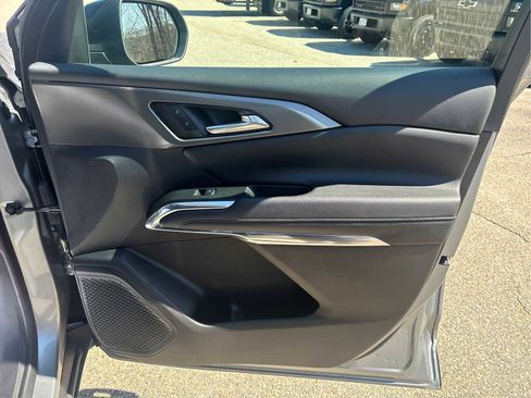 Certified 2025 Chevrolet Traverse LT image 21