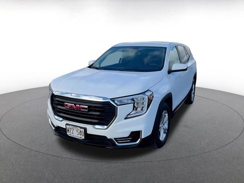 Used 2024 GMC Terrain SLE FWD image 7