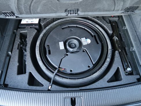 Used 2019 Audi Q5 2.0T Premium Plus w/ Premium Plus Package image 46