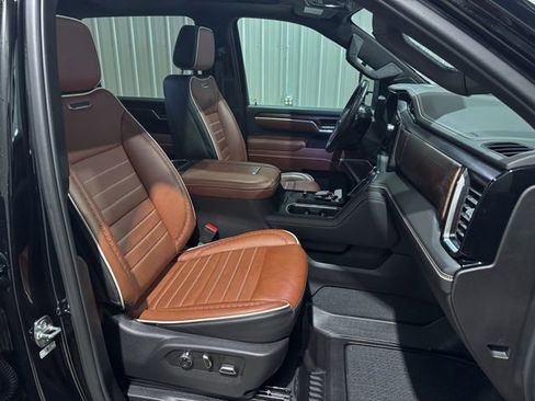 Used 2025 GMC Sierra 3500 Denali Ultimate image 27