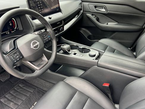 Used 2026 Nissan Rogue SL AWD/4WD image 11