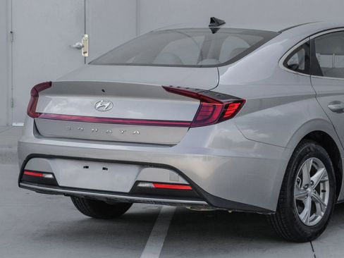 Used 2023 Hyundai Sonata SE FWD image 12