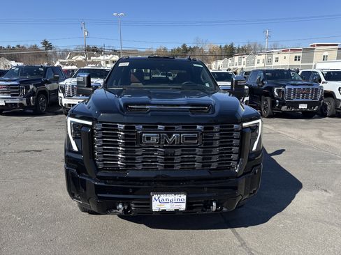 New 2026 GMC Sierra 2500 Denali Ultimate w/ Max Trailering Package image 9