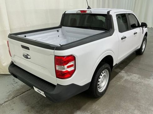 Used 2023 Ford Maverick Lariat FWD image 3