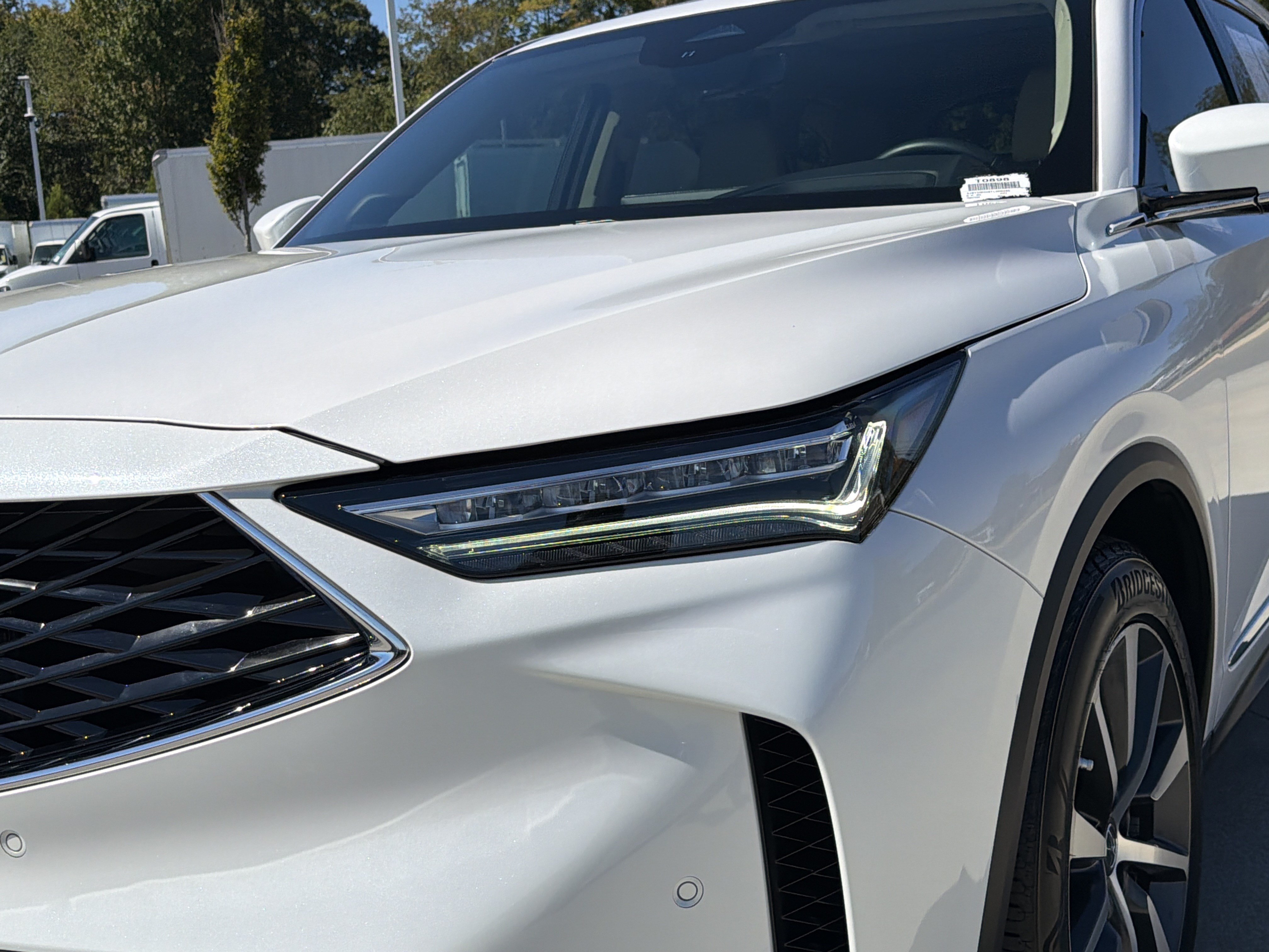 Certified 2026 Acura MDX w/ Technology Package FWD image 6