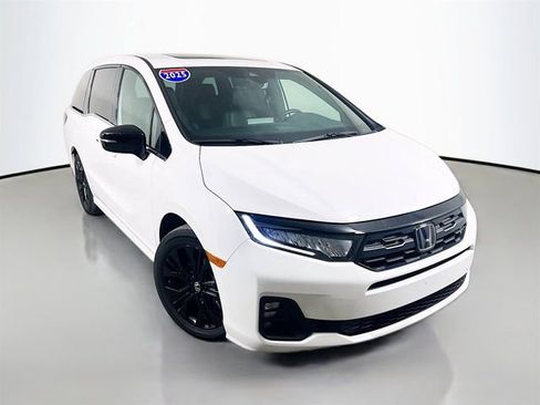 Used 2025 Honda Odyssey Sport-L image 2