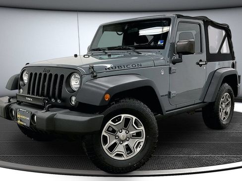 Used 2015 Jeep Wrangler Rubicon AWD/4WD image 3