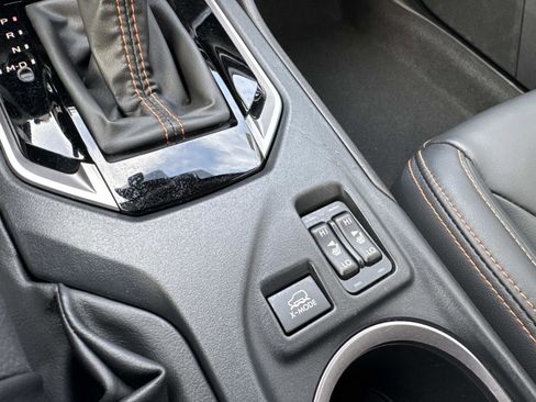 Used 2023 Subaru Crosstrek 2.5i Limited w/ Moonroof Package image 24