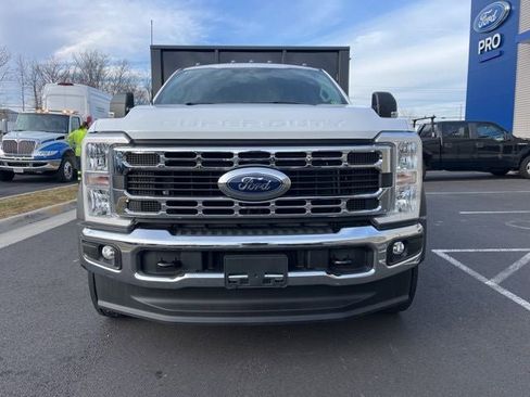 Used 2024 Ford F550 2WD Regular Cab Super Duty image 2