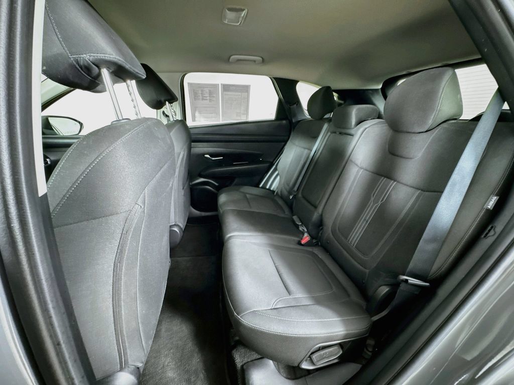 Used 2025 Hyundai Tucson SEL AWD/4WD image 22