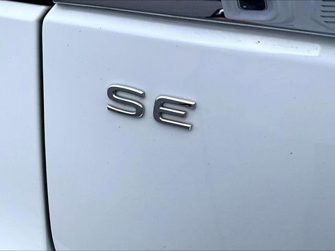 Used 2021 Volkswagen Atlas SE image 23