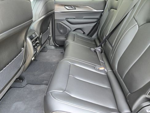 New 2025 Jeep Grand Cherokee Limited w/ Trailer Tow Package image 20