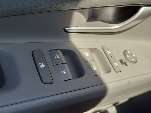 New 2026 Hyundai Elantra Hybrid FWD image 14
