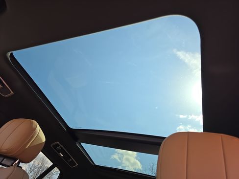 New 2026 Land Rover Range Rover SE image 30