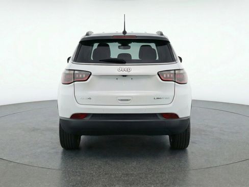 Used 2025 Jeep Compass Limited AWD/4WD image 7