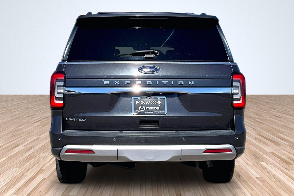 Used 2024 Ford Expedition Limited AWD/4WD image 4