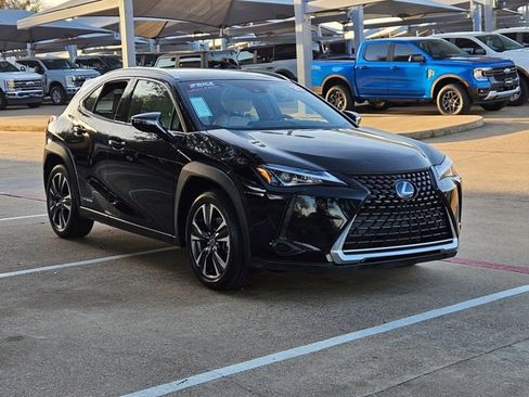 Used 2020 Lexus UX 250h w/ Accessory Package 2 AWD/4WD image 3