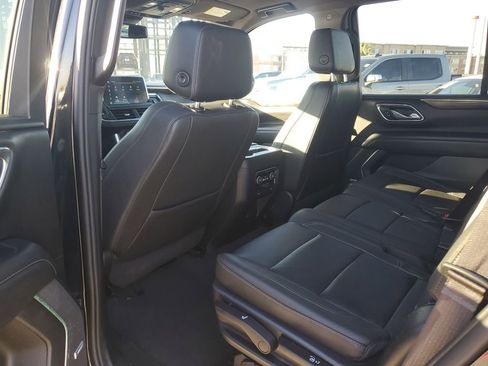 Used 2023 Chevrolet Tahoe LT image 15