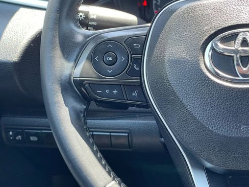 Used 2022 Toyota Corolla SE w/ SE Premium Package image 16