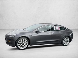 Used 2018 Tesla Model 3 Long Range RWD video 4