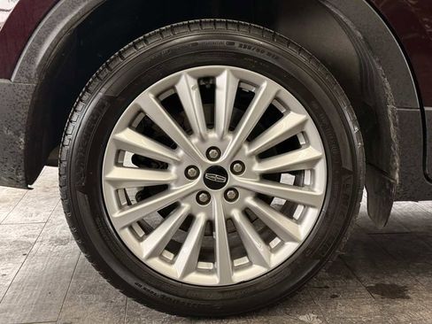 Used 2019 Lincoln MKC Premiere image 37