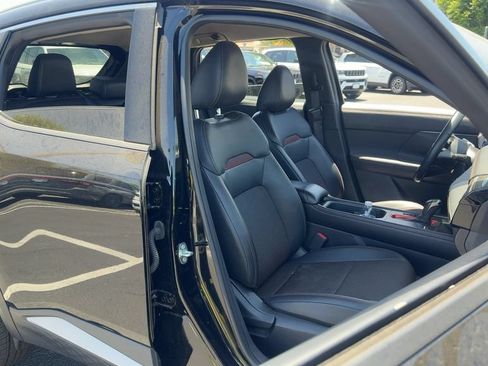 Used 2025 Nissan Kicks SR FWD image 15