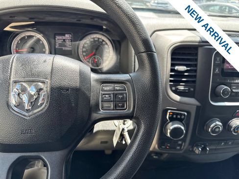 Used 2018 RAM 1500 Express AWD/4WD image 22