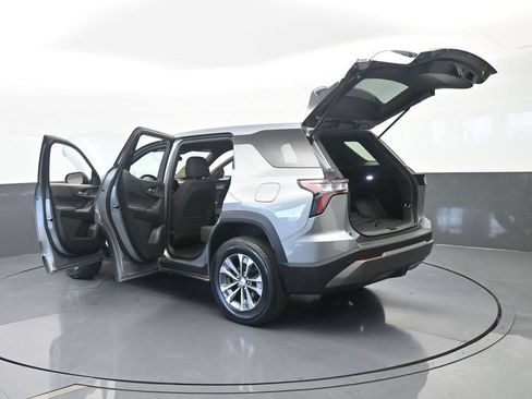 Used 2026 Chevrolet Equinox LT FWD image 71