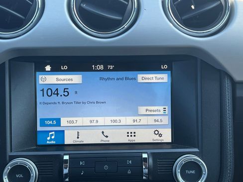 Used 2016 Ford Mustang Premium image 25