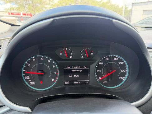 Used 2022 Chevrolet Malibu LS FWD image 21