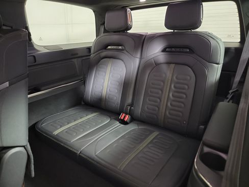 Used 2024 Rivian R1S Adventure AWD/4WD image 22