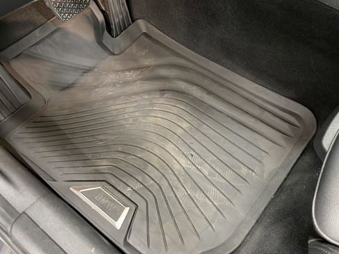 Used 2021 BMW 330e xDrive w/ Convenience Package image 13