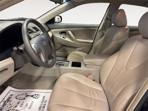 Used 2007 Toyota Camry LE image 9
