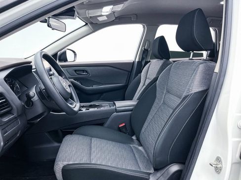 Used 2021 Nissan Rogue S image 18