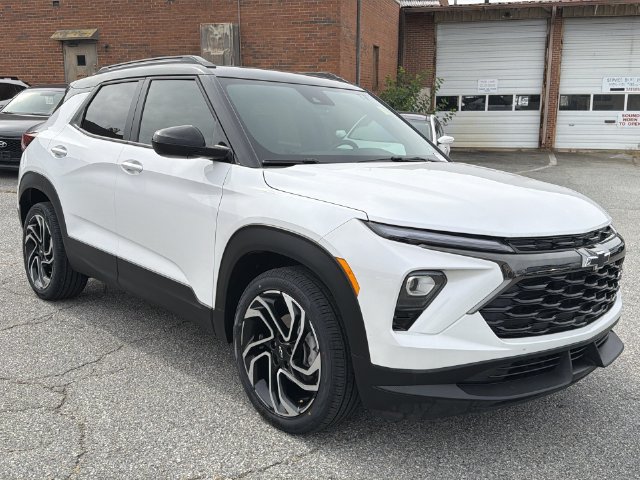Used 2025 Chevrolet TrailBlazer RS w/ Convenience Package FWD image 15