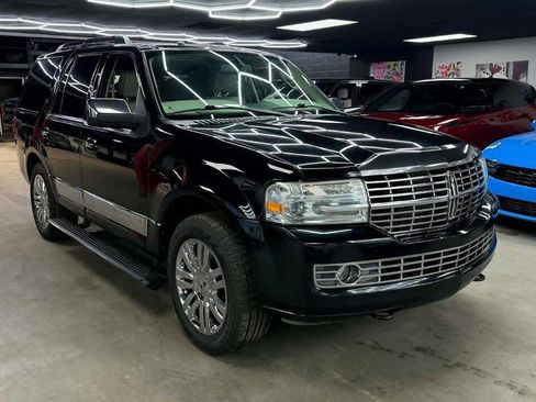 Used 2008 Lincoln Navigator 4WD image 3
