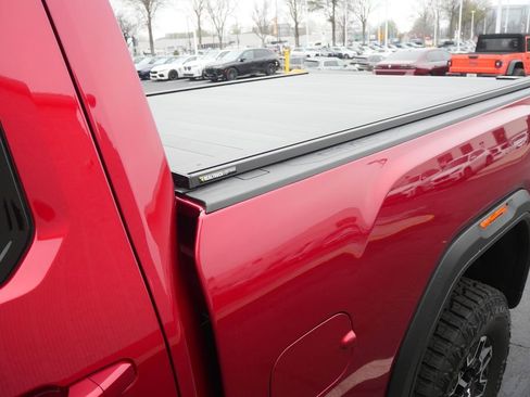 Used 2026 GMC Sierra 2500 AT4X image 9