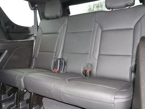 Used 2024 GMC Yukon Denali w/ Advanced Technology Package AWD/4WD image 16