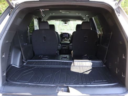 Certified 2023 Chevrolet Traverse RS w/ LPO, Floor Liner Package image 52