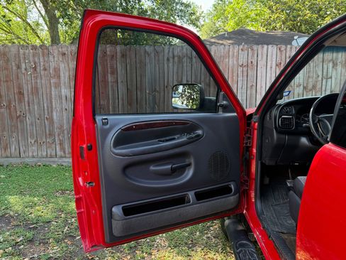 Used 2000 Dodge Ram 3500 Truck 2WD Quad Cab image 18