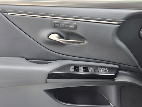 Certified 2022 Lexus ES 350 F Sport image 27